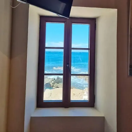 Maison De Pecheur Les Pieds Dans L'Eau * 尔萨
