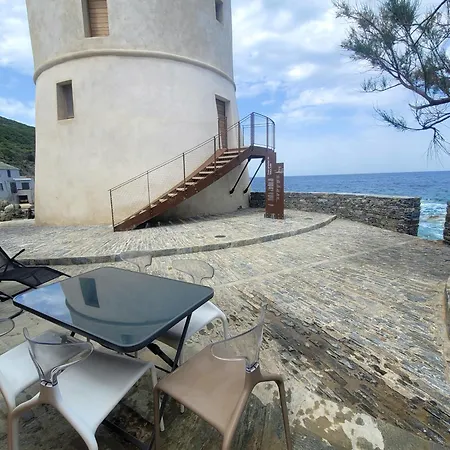 Maison De Pecheur Les Pieds Dans L'Eau 度假居 *